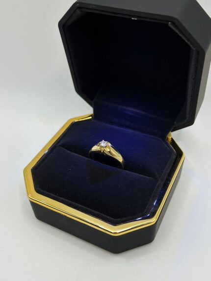 anello solitario in oro18kt-4.30gr